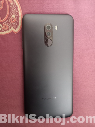 Pocophone f1 6gb/64gb